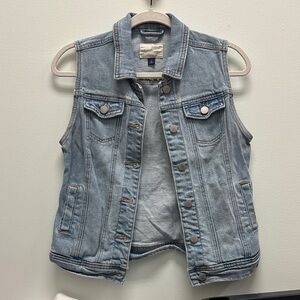 Universal Thread Light Blue Denim Vest